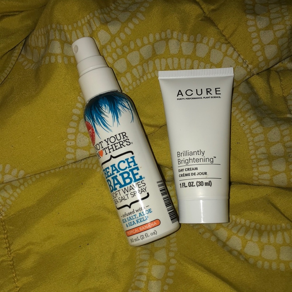 Skincare travel size